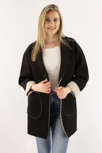 Płaszcz "pianka" czarny